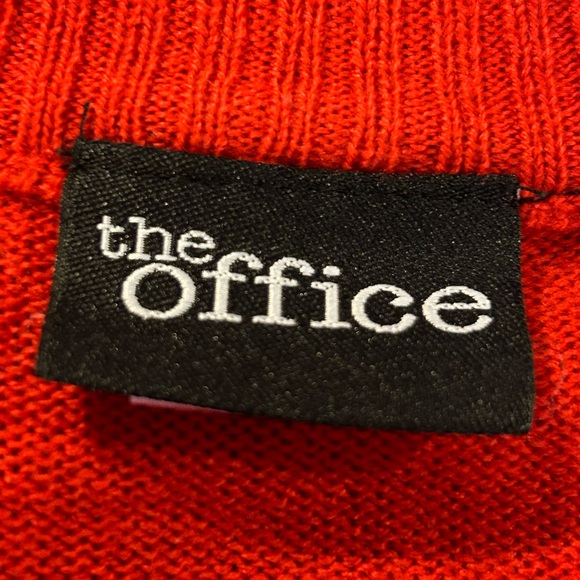 The office red FACT: X-MAS IS HERE Dwight Christmas sweater size S - Picture 4 of 5
